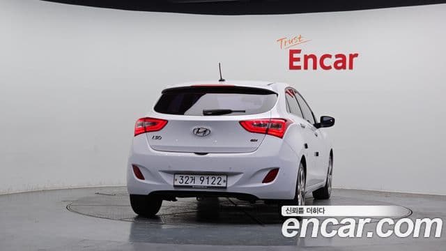 Hyundai i30(новый кузов / новое поколение) 1.6 GDI Extreme, 2012 4