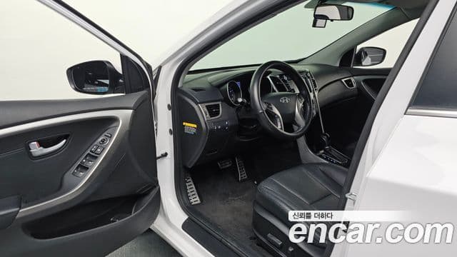 Hyundai i30(новый кузов / новое поколение) 1.6 GDI Extreme, 2012 10