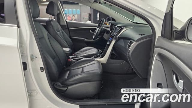 Hyundai i30(новый кузов / новое поколение) 1.6 GDI Extreme, 2012 11