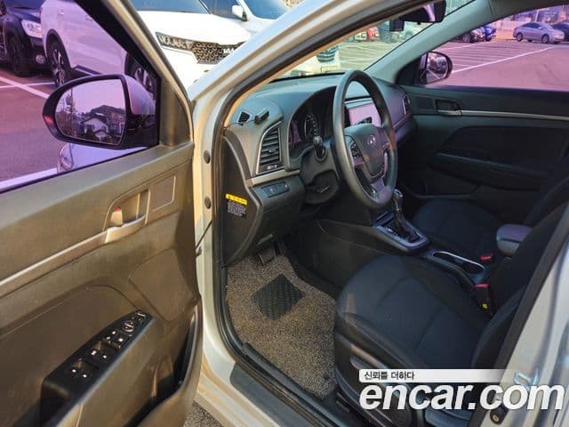 Hyundai Avante AD 1.6 LPI Style(арендный автомобиль), 2016 10