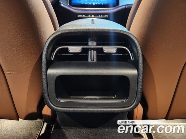 Mercedes-Benz E-класс W214 Avantgarde, 2025 16