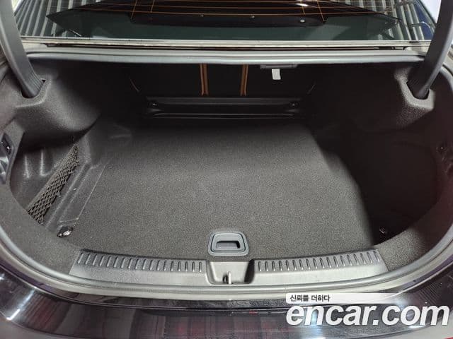 Mercedes-Benz E-класс W214 Avantgarde, 2025 18