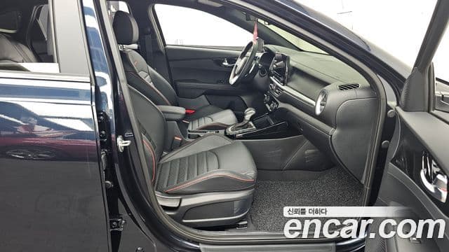 Kia The / новый New K3 2세대 Signature, 2024 11