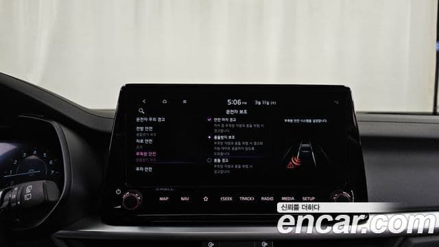 Kia The / новый New K3 2세대 Signature, 2024 16