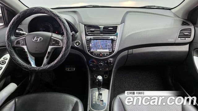 Hyundai Accent(новый кузов / новое поколение) Premier, 2012 7