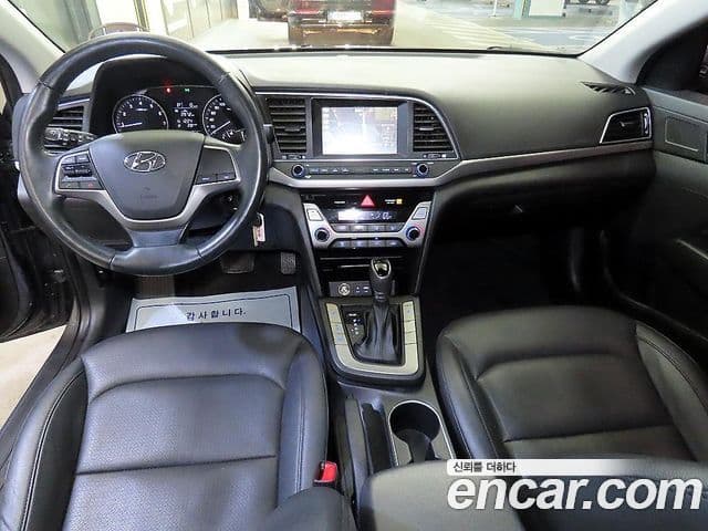 Hyundai Avante AD 1.6 GDI Smart, 2017 10