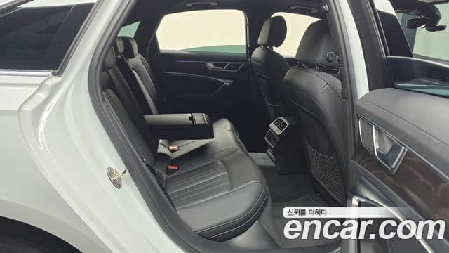 Audi A6 (C8) Premium, 2023 12