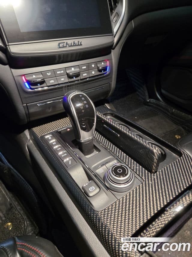 Maserati 기블리 3세대, 2018 8