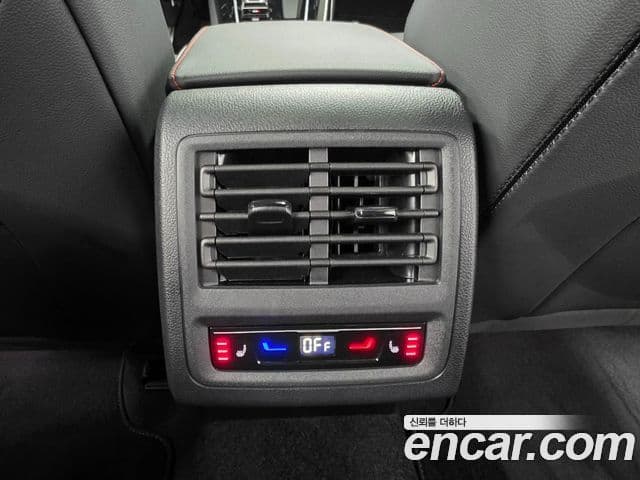 Volkswagen Гольф 8세대 2.0 GTI, 2024 15