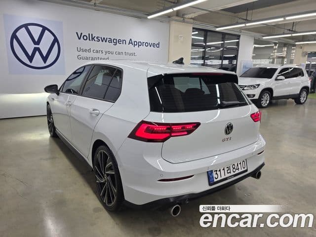 Volkswagen Гольф 8세대 2.0 GTI, 2024 18