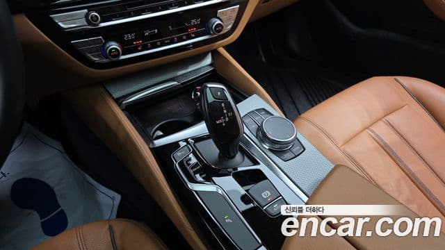 BMW 5시리즈 (G30) Luxury, 2019 9
