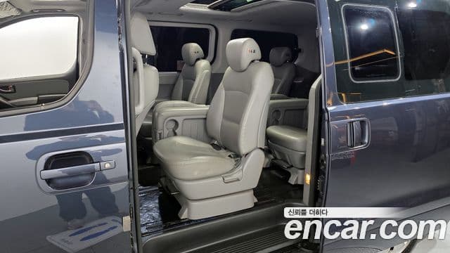 Hyundai The / новый New Grand Starex Modern, 2019 11