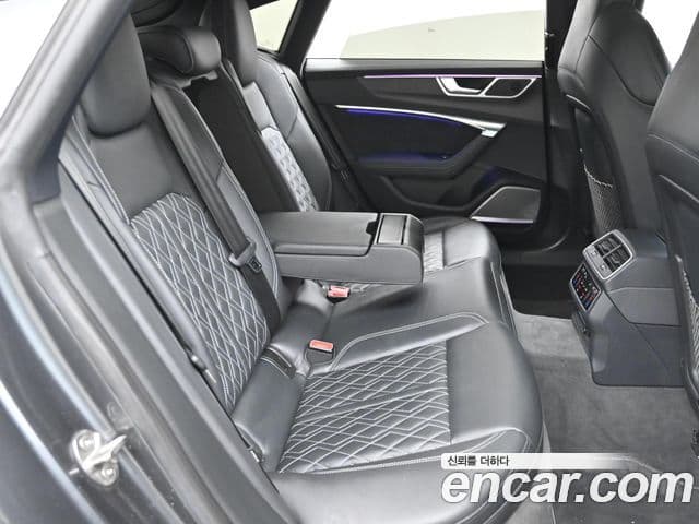 Audi S7 (4K), 2021 12