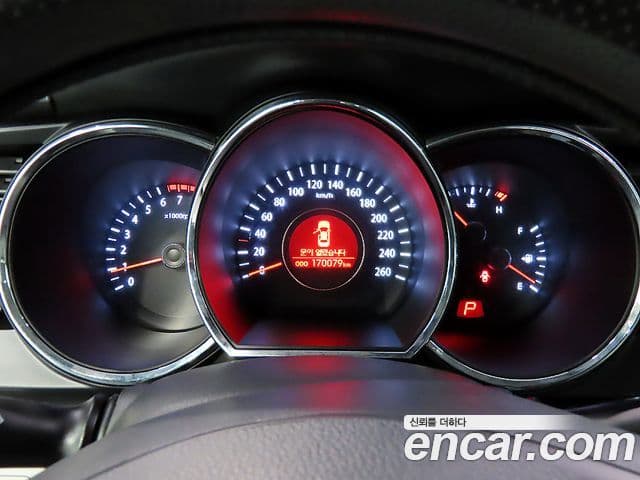 Kia K5 Special, 2012 8