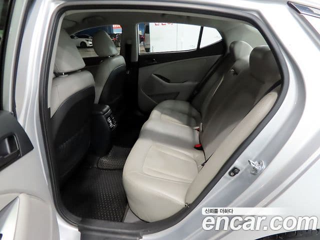 Kia K5 Special, 2012 12