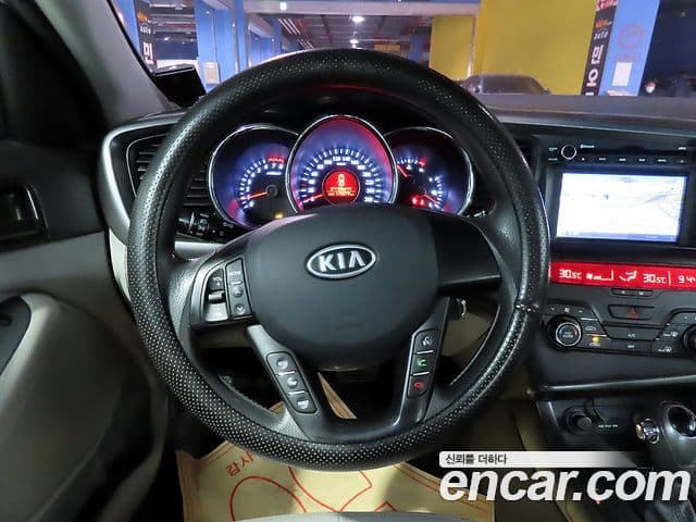 Kia K5 Special, 2012 15