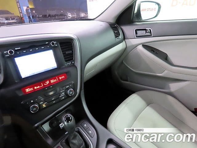 Kia K5 Special, 2012 17