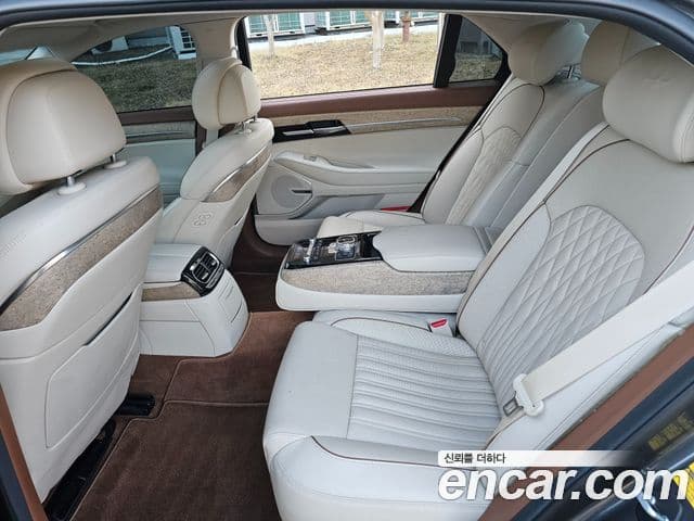 Genesis G90 Premium Luxury, 2020 1