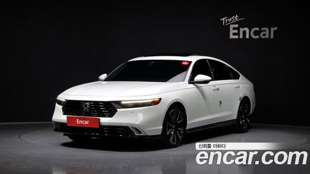 Honda Accord 11세대 2.0 гибрид Туринг (Touring), 2024 1
