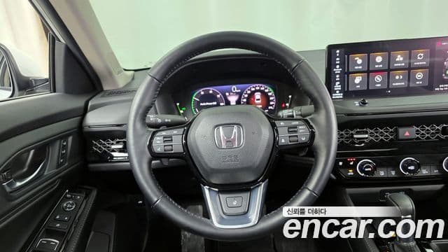 Honda Accord 11세대 2.0 гибрид Туринг (Touring), 2024 13