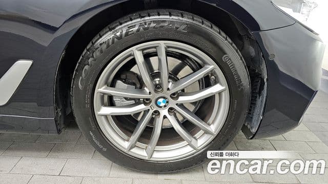 BMW 5시리즈 (G30) 520d M Sport Plus, 2018 все фото