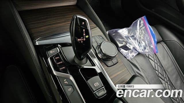 BMW 5시리즈 (G30) 520d M Sport Plus, 2018 9