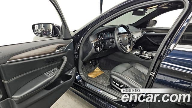 BMW 5시리즈 (G30) 520d M Sport Plus, 2018 10