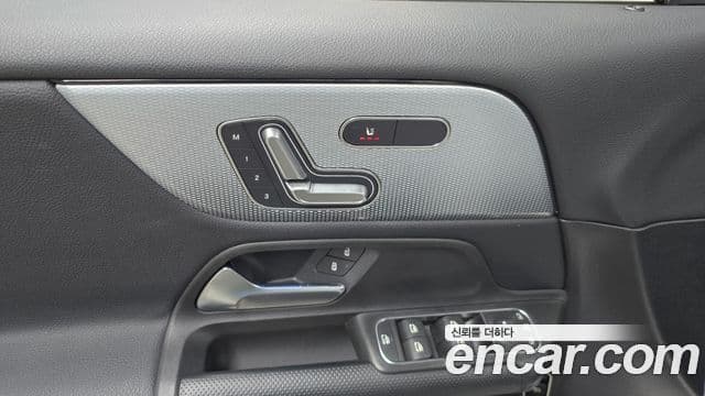 Mercedes-Benz GLB-класс X247 GLB200 d, 2021 17