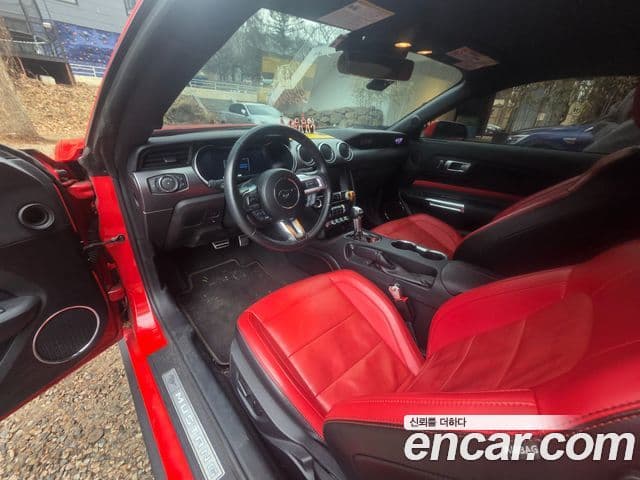 Ford Mustang купе, 2021 6