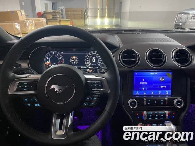 Ford Mustang купе, 2021 7