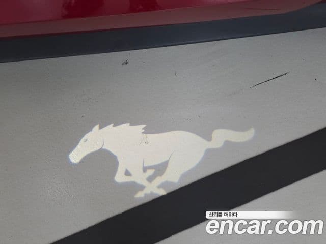 Ford Mustang купе, 2021 9