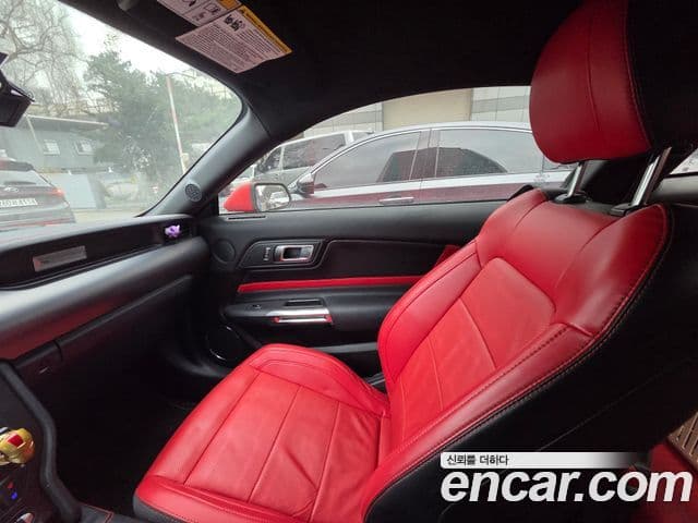 Ford Mustang купе, 2021 10