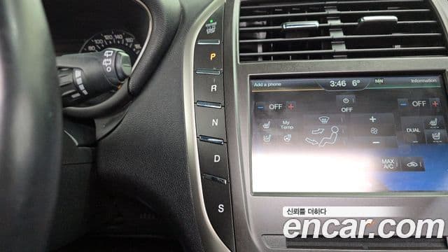 Lincoln MKC, 2015 9