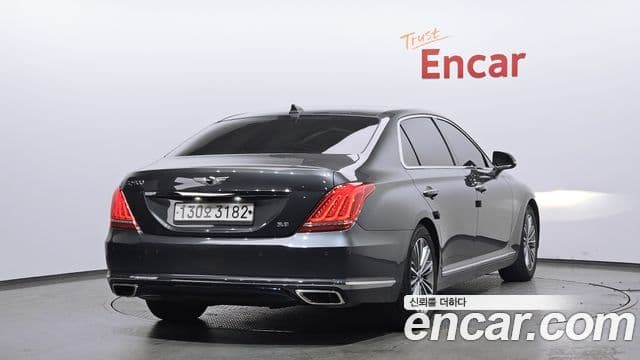 Genesis EQ900 Luxury, 2018 2