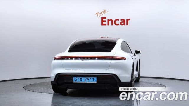 Porsche 타이칸 базовый, 2022 4