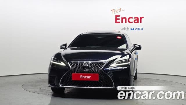 Lexus LS500h 5세대 3.5 Luxury AWD, 2024 3