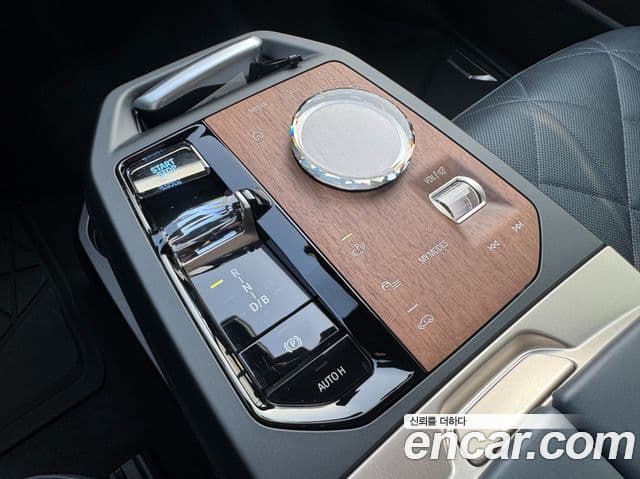 BMW iX xDrive50 Sport Plus, 2023 9