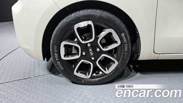 Kia The / новый New Ray Signature, 2021 все фото