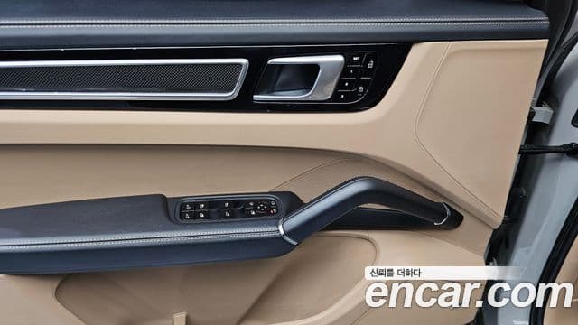 Porsche Cayenne (PO536) 3.0 купе, 2021 19