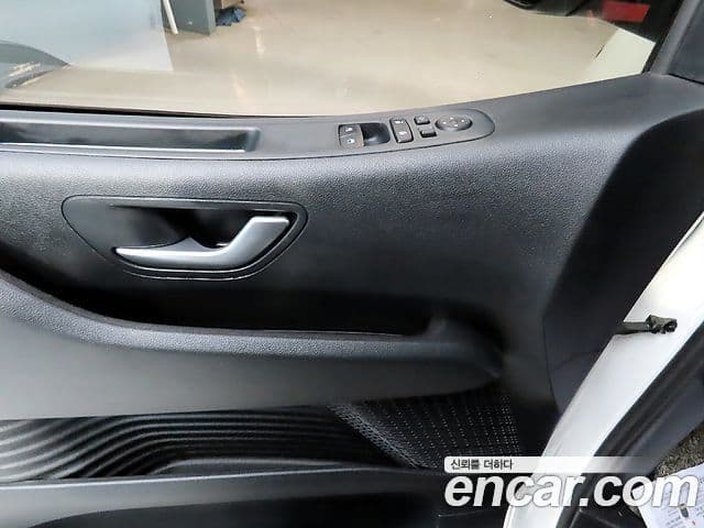 Hyundai Staria Smart, 2022 12