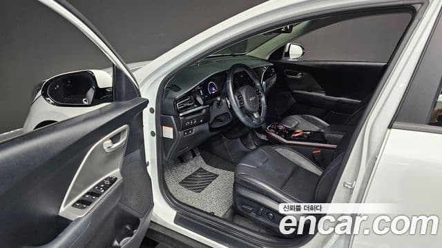 Kia Niro Plus Earth, 2023 10