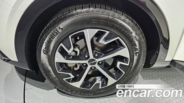 Kia Sportage 5세대 гибрид Signature 2WD, 2024 все фото