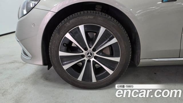 Mercedes-Benz E-класс W213 Exclusive, 2021 все фото