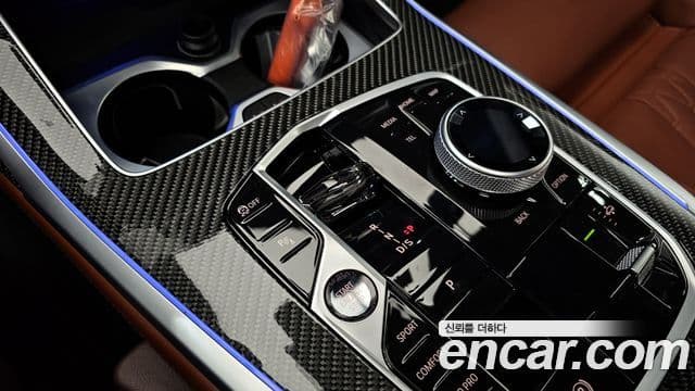 BMW X7 (G07) xDrive 40d M Sport 7인승, 2025 9