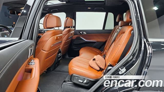 BMW X7 (G07) xDrive 40d M Sport 7인승, 2025 13
