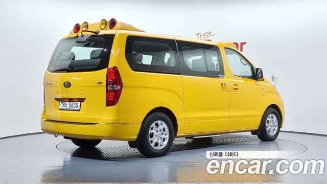 Hyundai Grand Starex детский перевозочный автомобиль, 2016 2