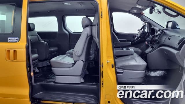 Hyundai Grand Starex детский перевозочный автомобиль, 2016 10