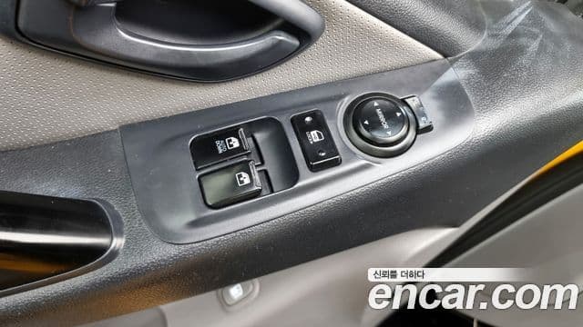 Hyundai Grand Starex детский перевозочный автомобиль, 2016 17