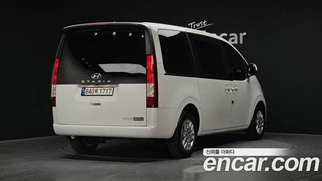 Hyundai Staria Modern, 2024 2