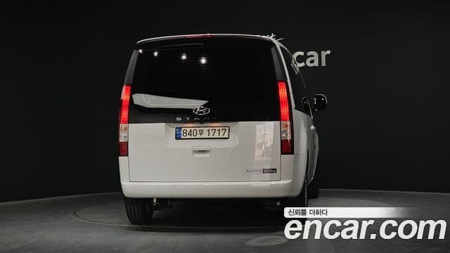 Hyundai Staria Modern, 2024 4